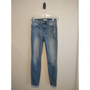 Lila Ryan | Light Wash Distressed Stretchy Skinny Jeans Size 25 Petite